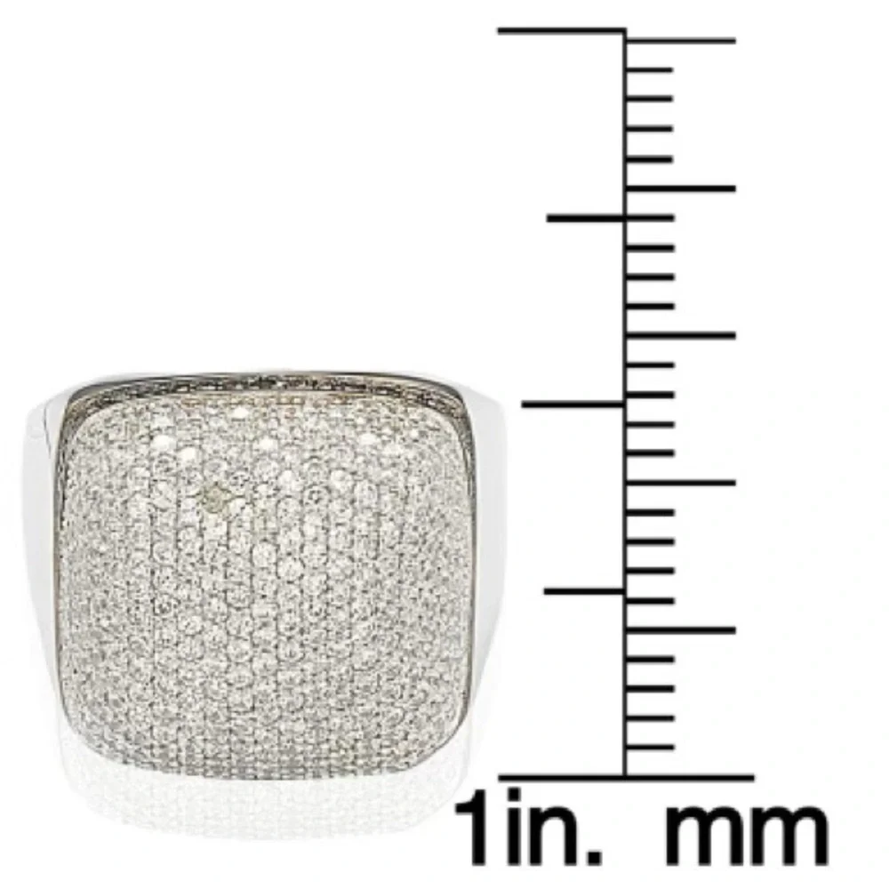 Suzy Levian size worn